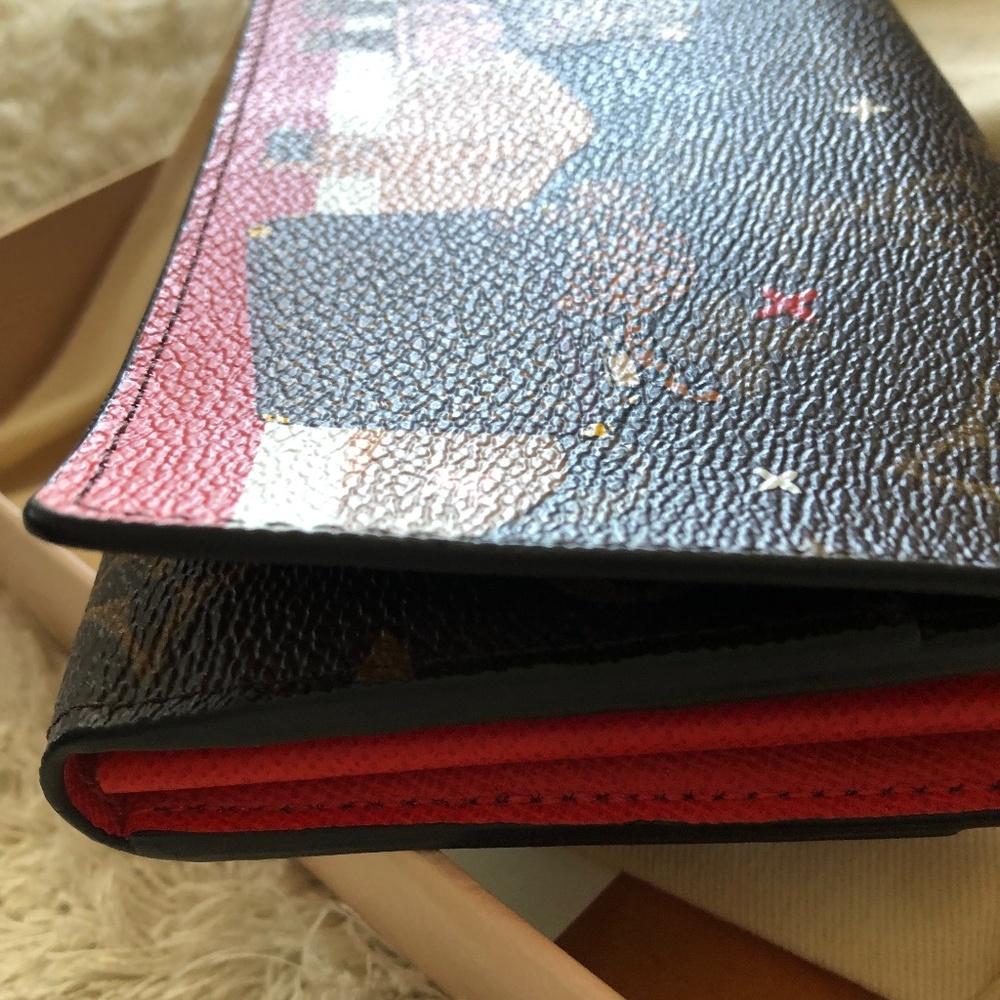 Louis Vuitton Monogram 2018 Christmas Animation Sarah Wallet - Picture 8 of 10